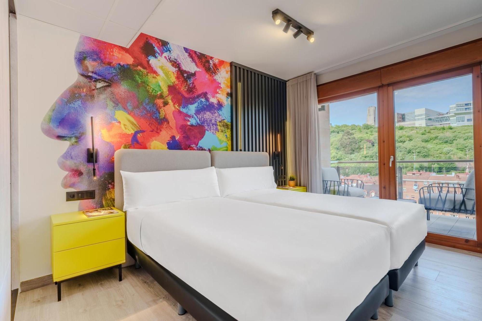 Spirit Apartamentos Atxuri Більбао Екстер'єр фото