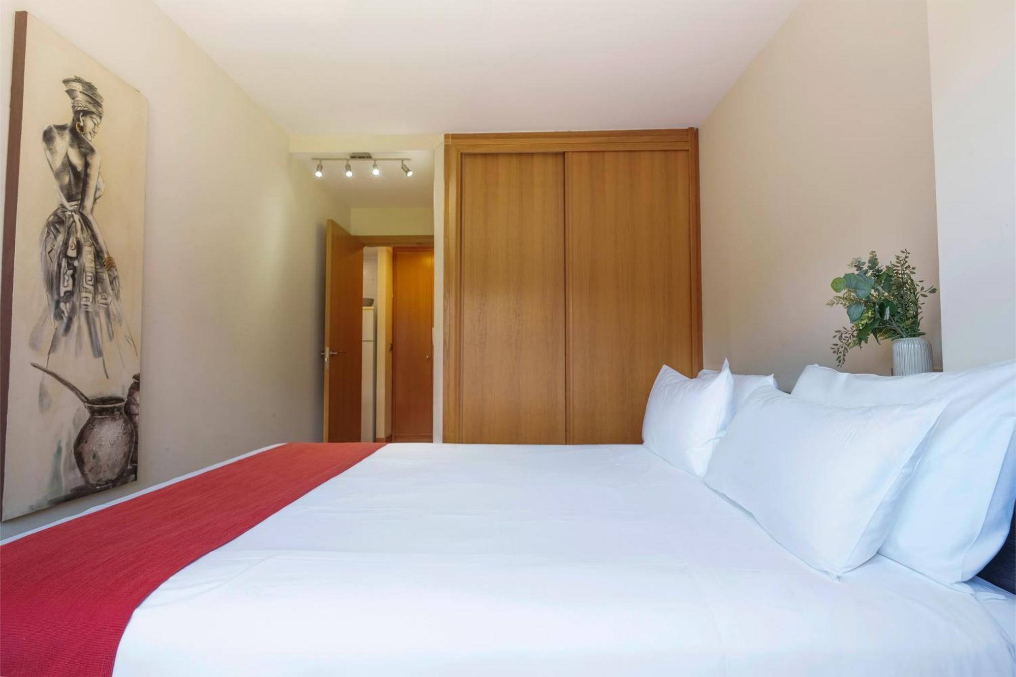 Spirit Apartamentos Atxuri Більбао Екстер'єр фото