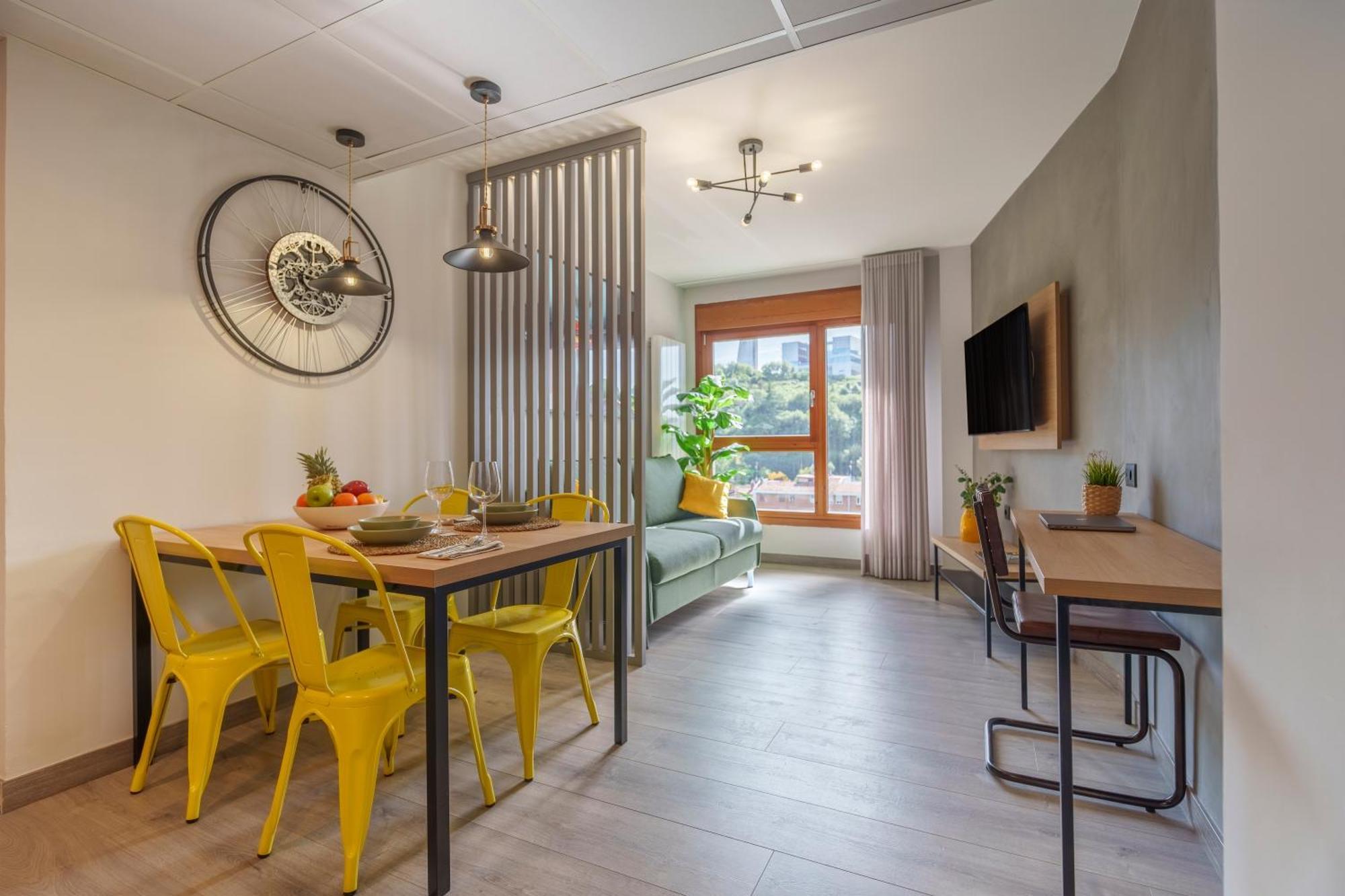 Spirit Apartamentos Atxuri Більбао Екстер'єр фото