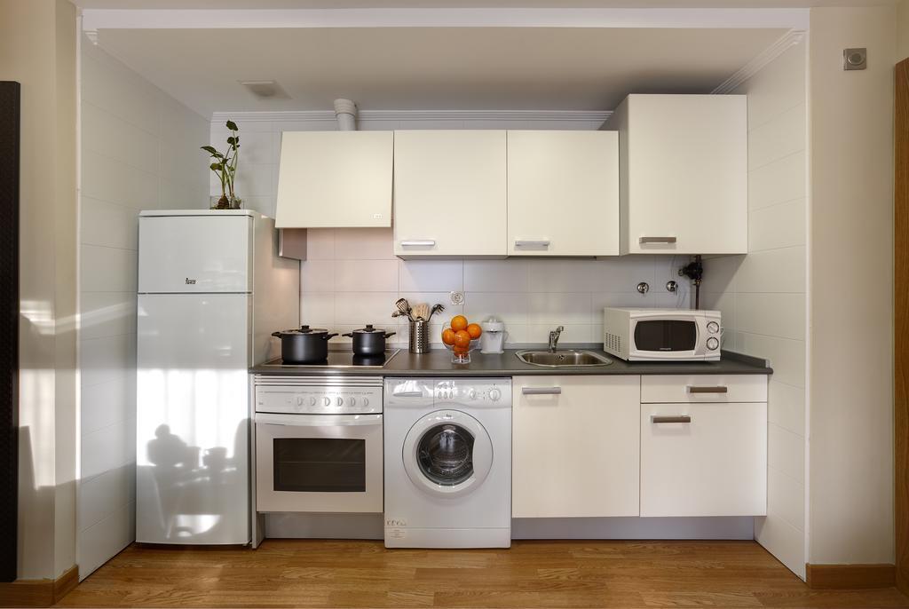Spirit Apartamentos Atxuri Більбао Екстер'єр фото