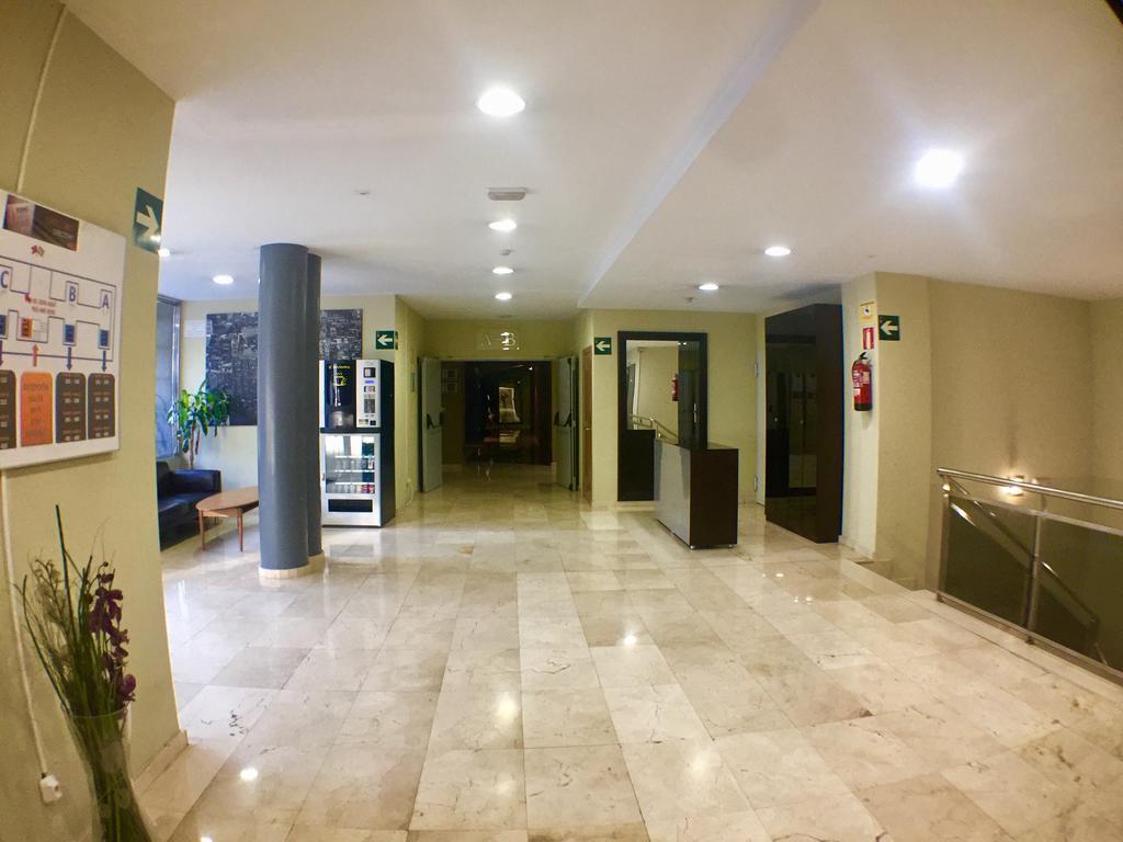 Spirit Apartamentos Atxuri Більбао Екстер'єр фото