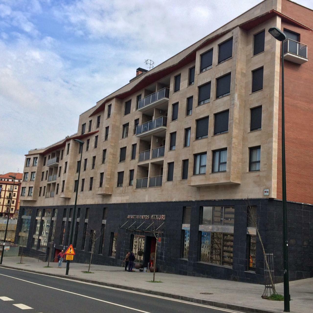 Spirit Apartamentos Atxuri Більбао Екстер'єр фото